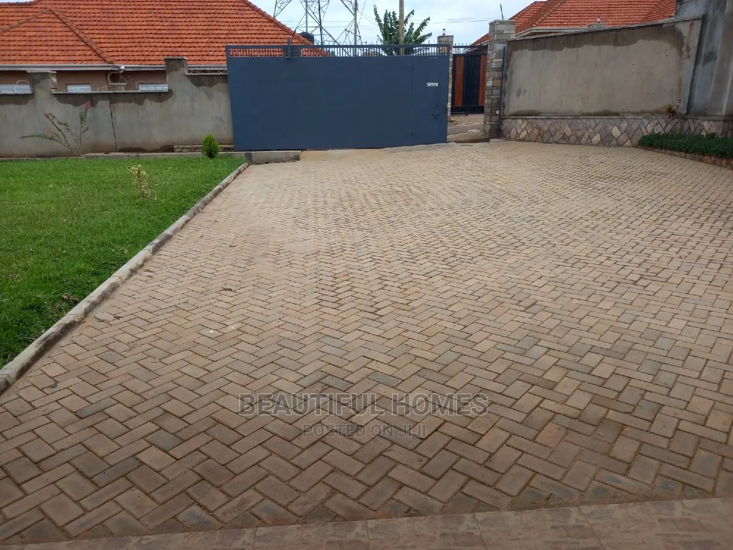 Furnished 4bdrm Bungalow in Kira Big Bungaloos for Sale