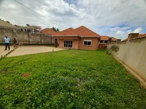 Furnished 4bdrm House in Kira Mulawa for Sale
