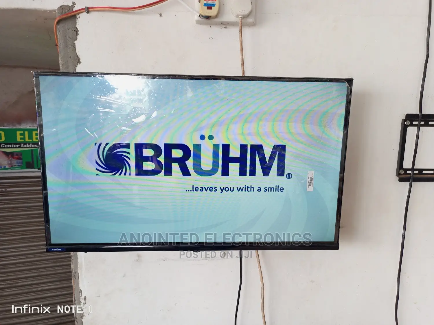 Original Brum Tv 32" Flameless