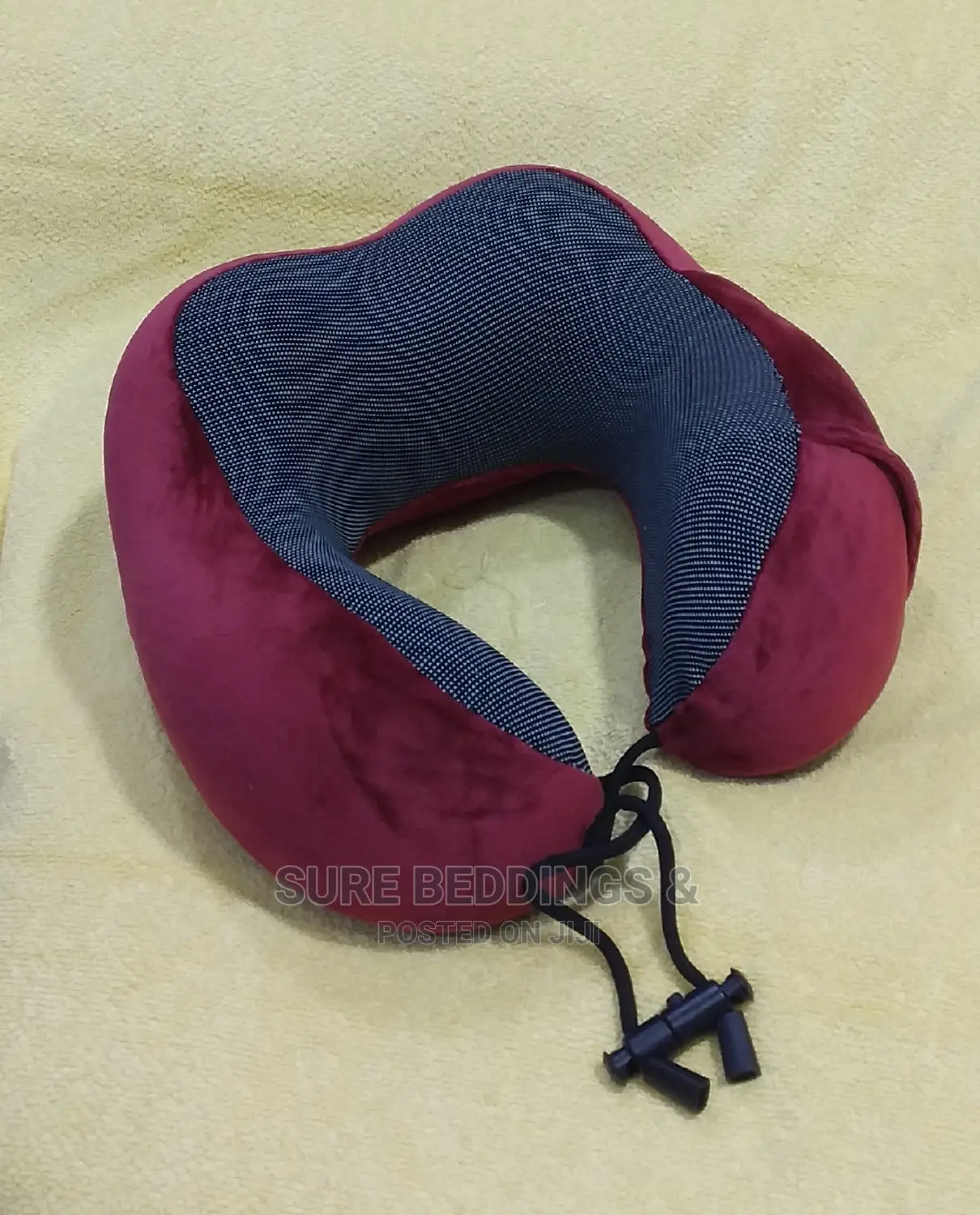 Neck / Travel Pillow
