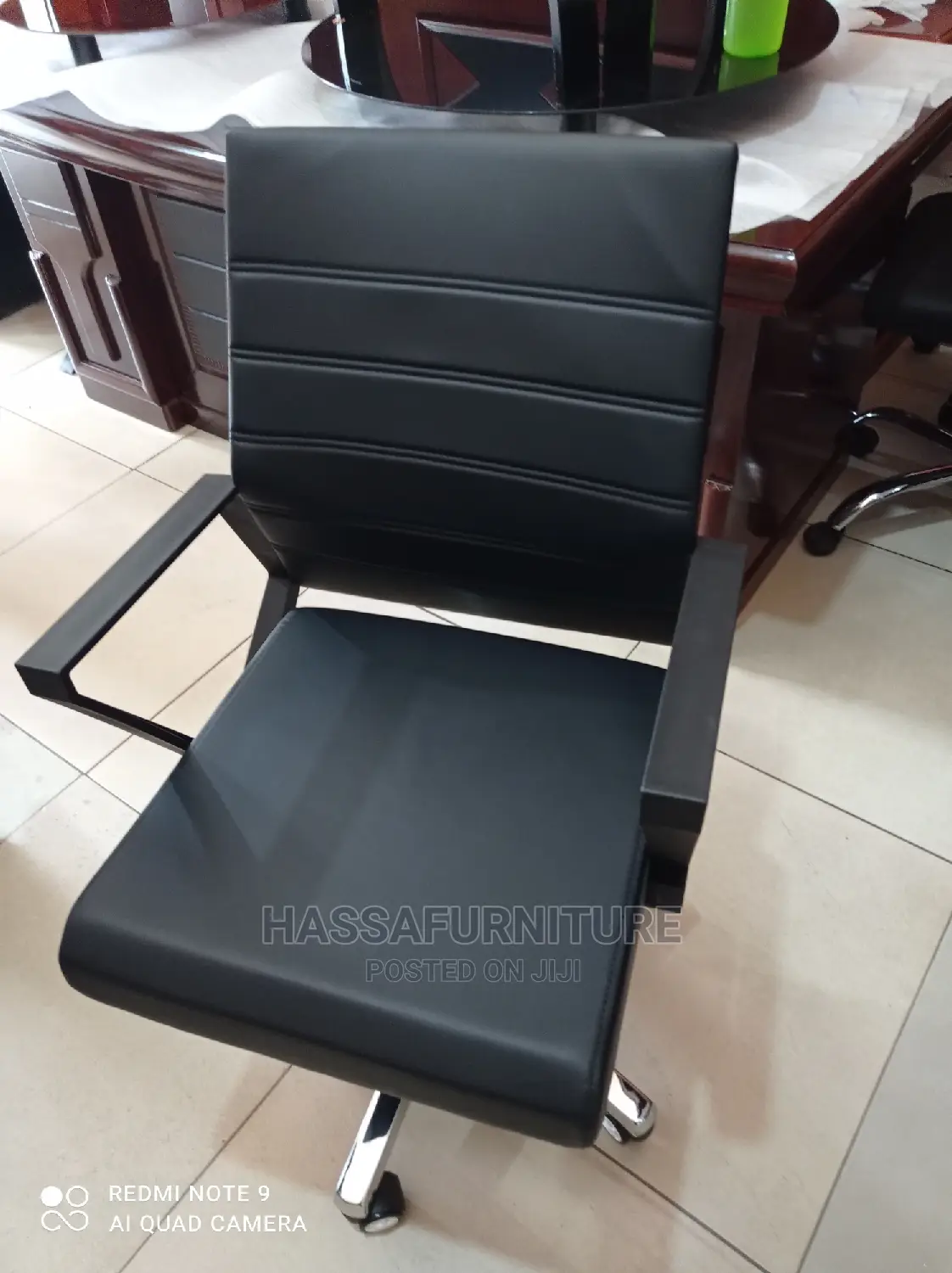 Leather Simple Office Chair Short Back