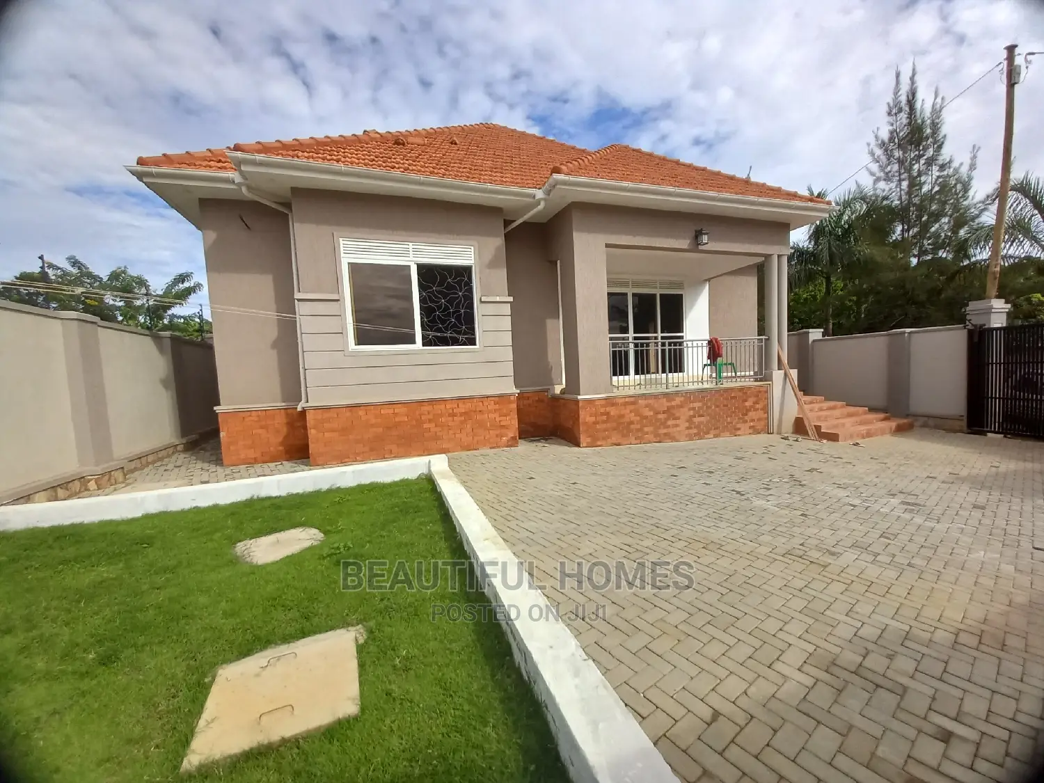 Furnished 4bdrm House in Kira Mamerito for Sale