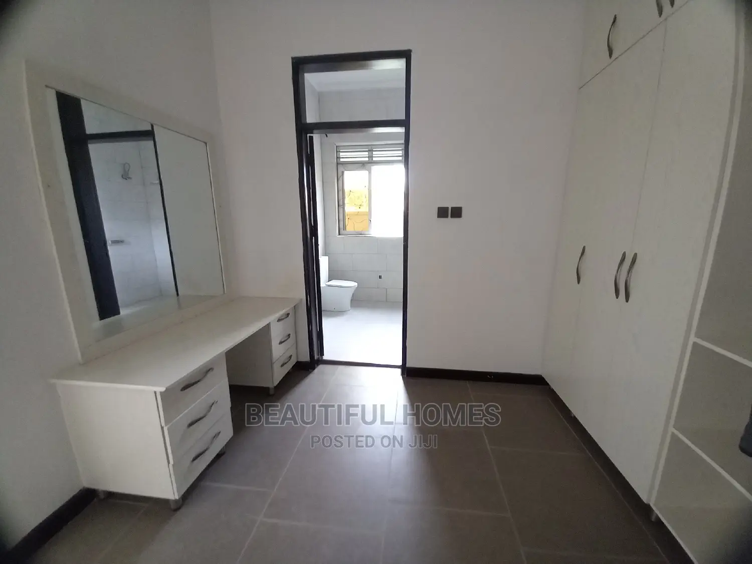 Furnished 4bdrm House in Kira Mamerito for Sale
