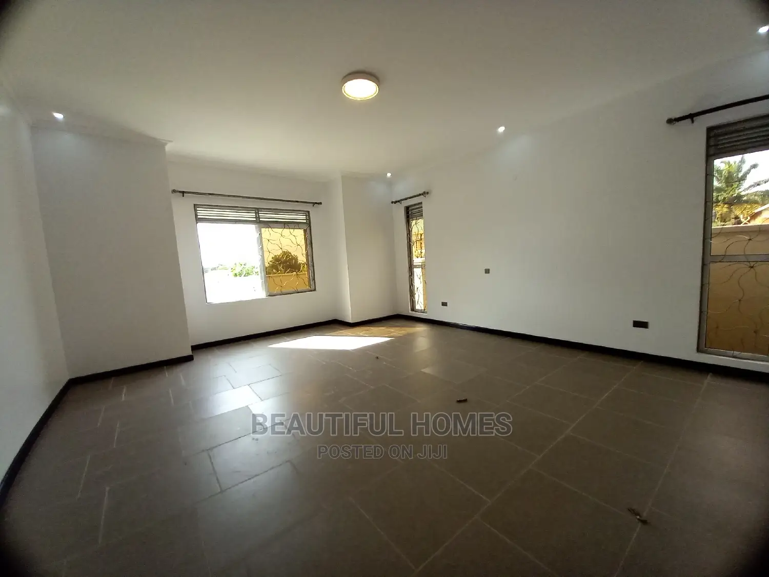 Furnished 4bdrm House in Kira Richer Estate for Sale