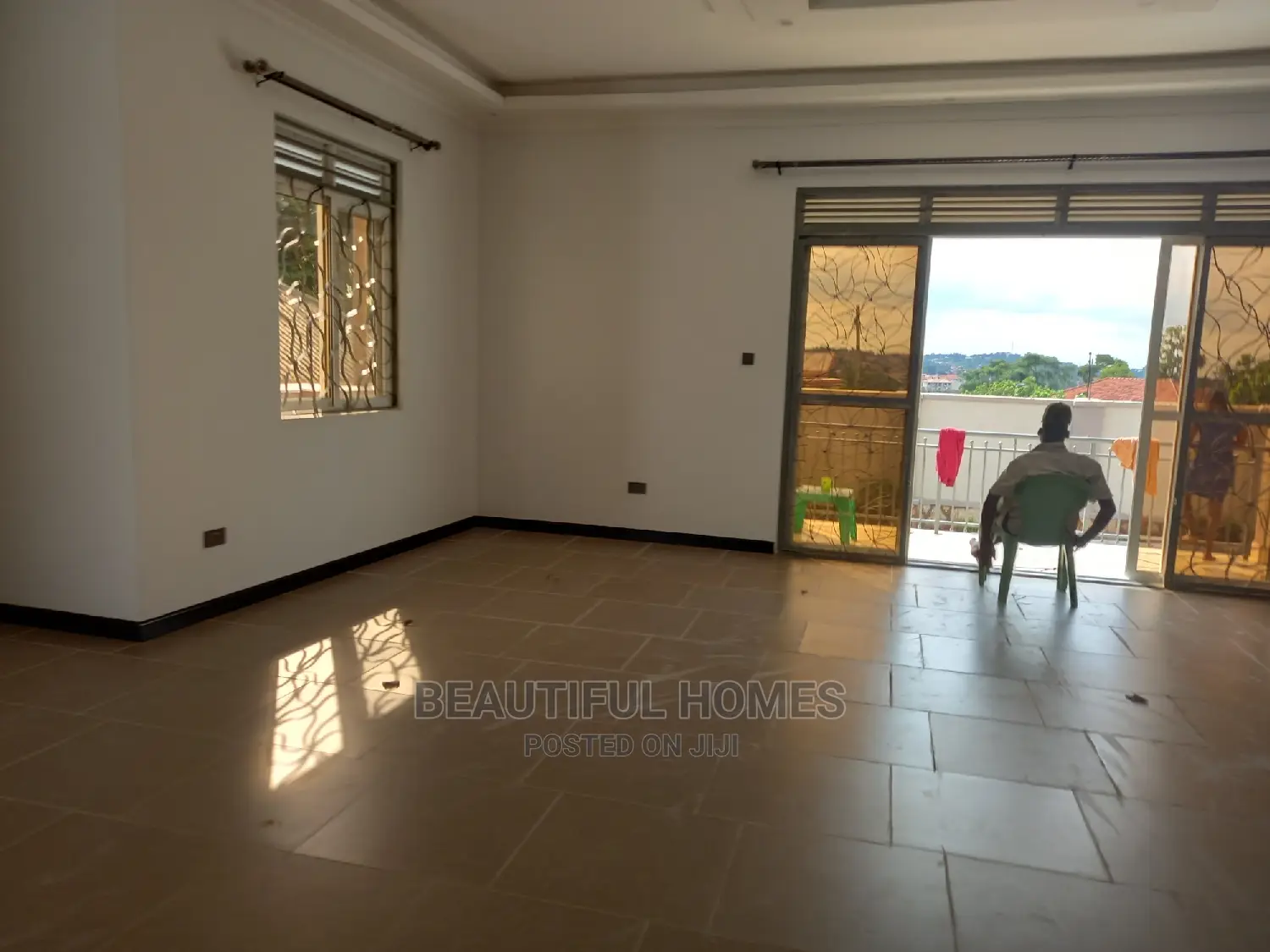 Furnished 4bdrm Bungalow in Kira Fancy for Sale