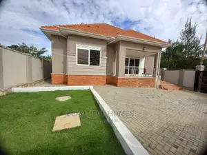 Furnished 4bdrm House in Kira Heights for Sale