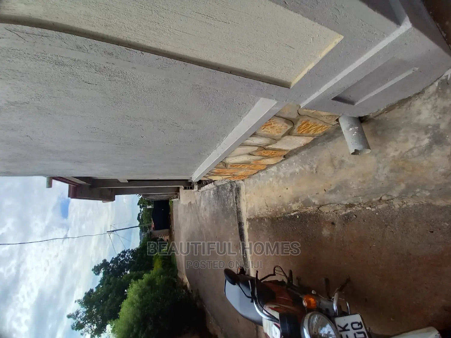 Furnished 4bdrm House in Kira Heights for Sale