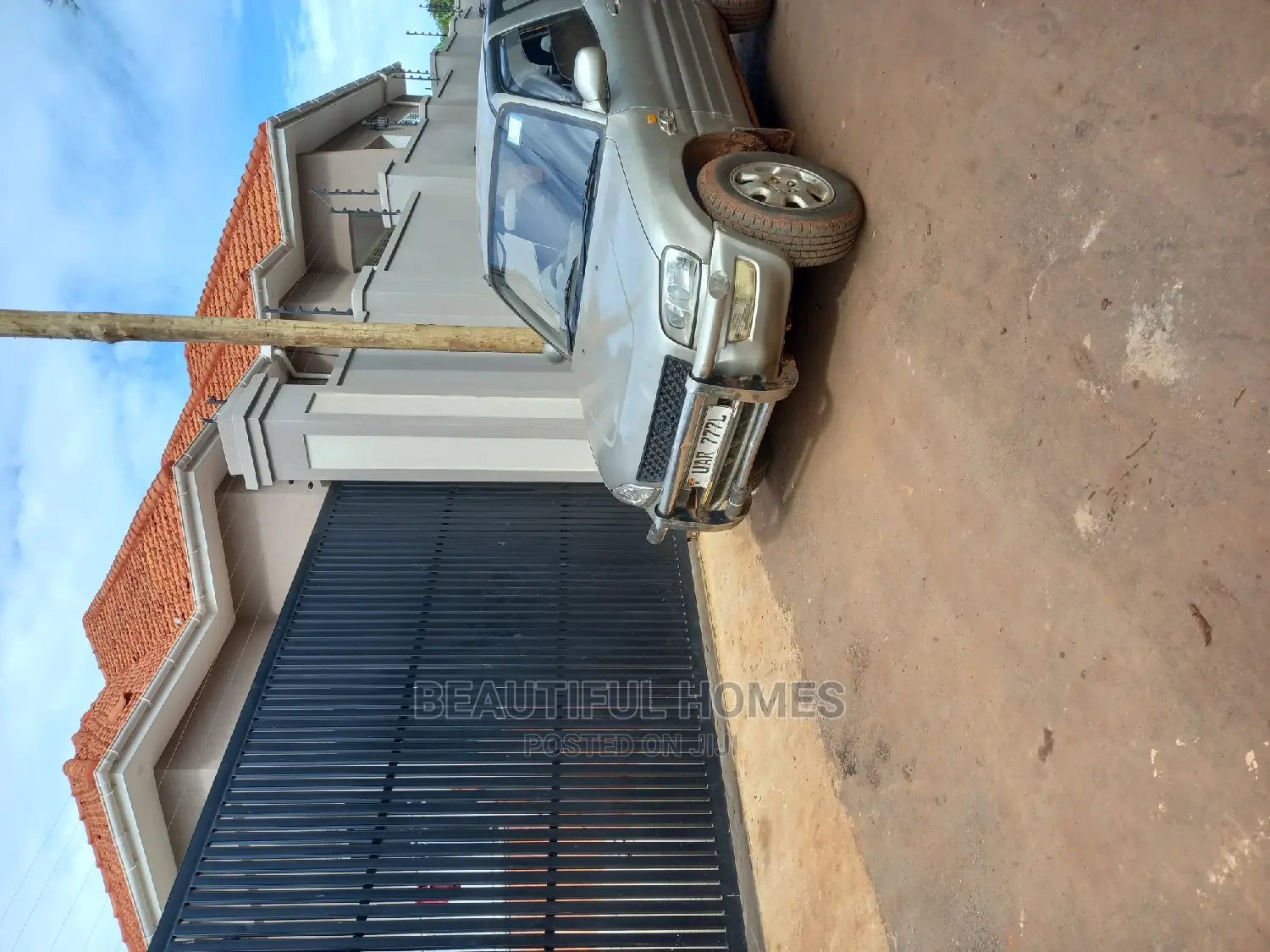 Furnished 4bdrm Bungalow in Kira for Sale