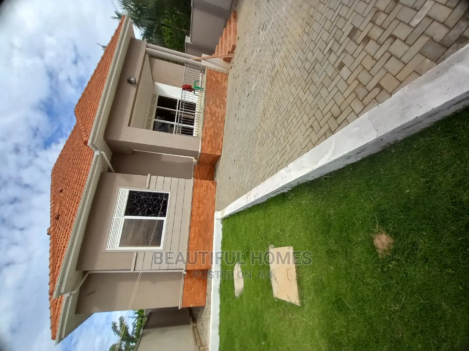 Furnished 4bdrm Bungalow in Kira for Sale