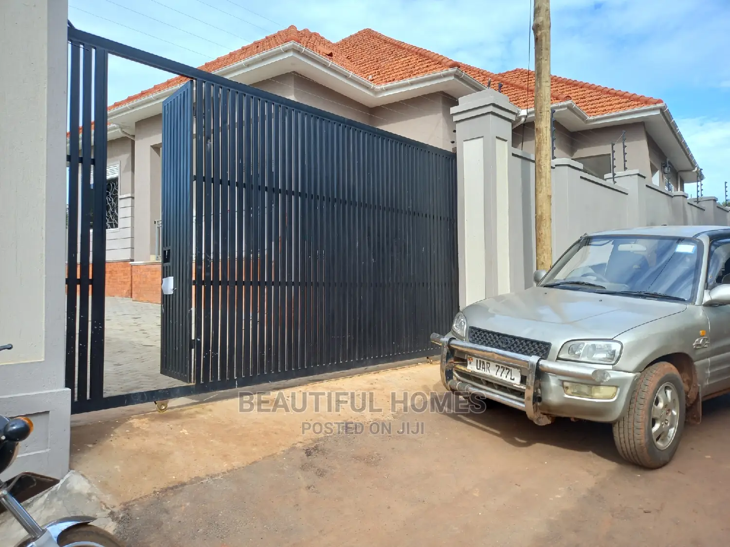 Furnished 4bdrm Bungalow in Kira Fine for Sale