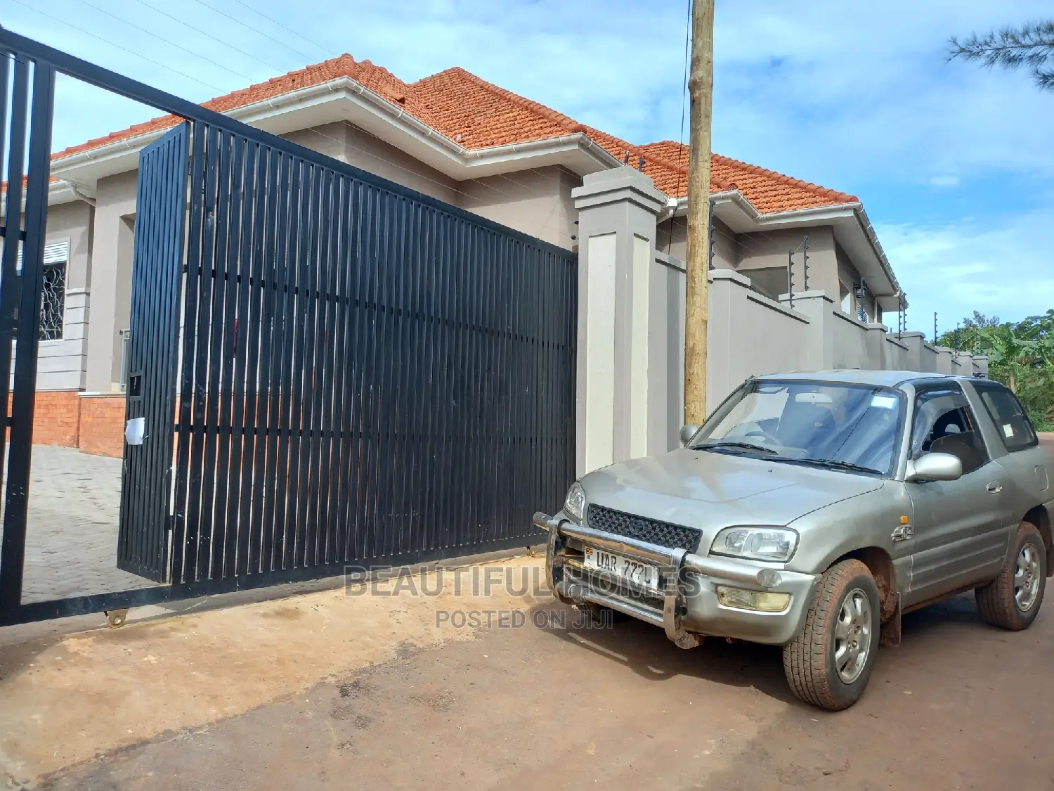 Furnished 4bdrm Bungalow in Kira Fine for Sale