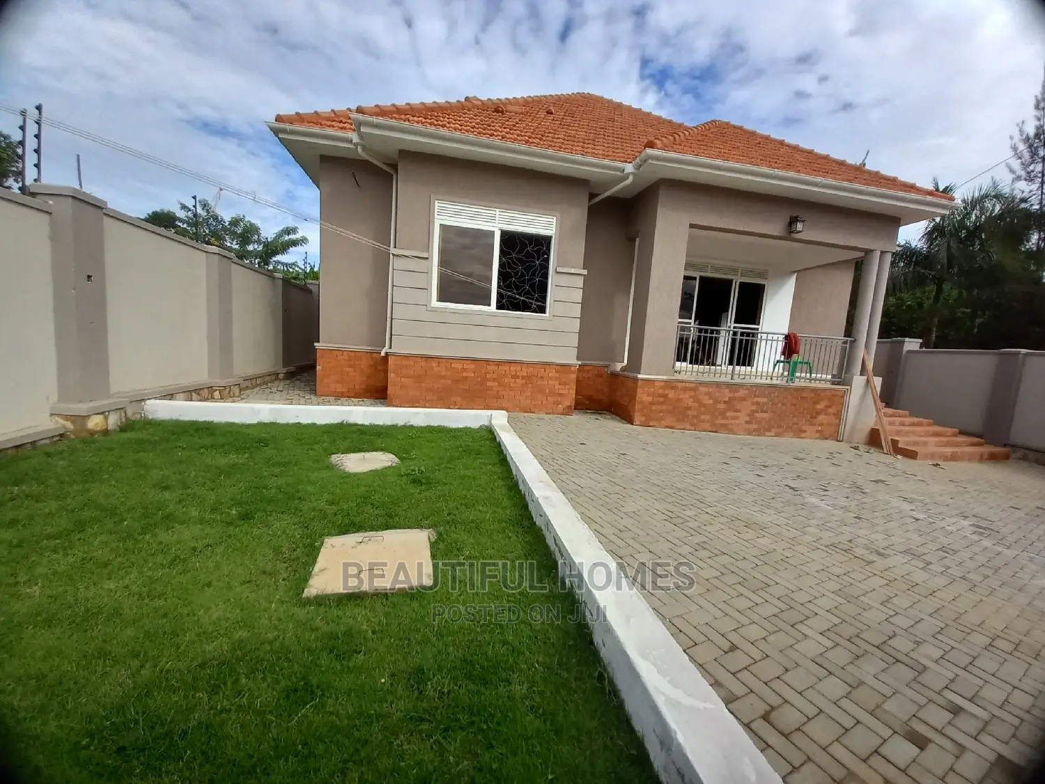 Furnished 4bdrm Bungalow in Kira Fine for Sale