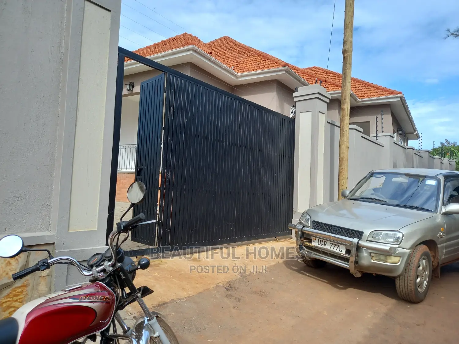 Furnished 4bdrm Bungalow in Kira First Class for Sale