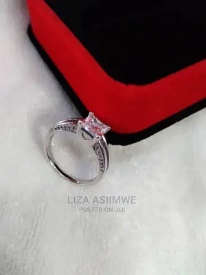 Quality Engagement Rings Available With the Ring Box