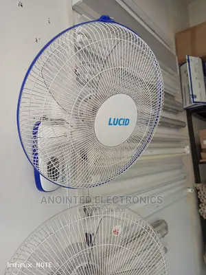 Wall Fan Lucid With a Remote Control