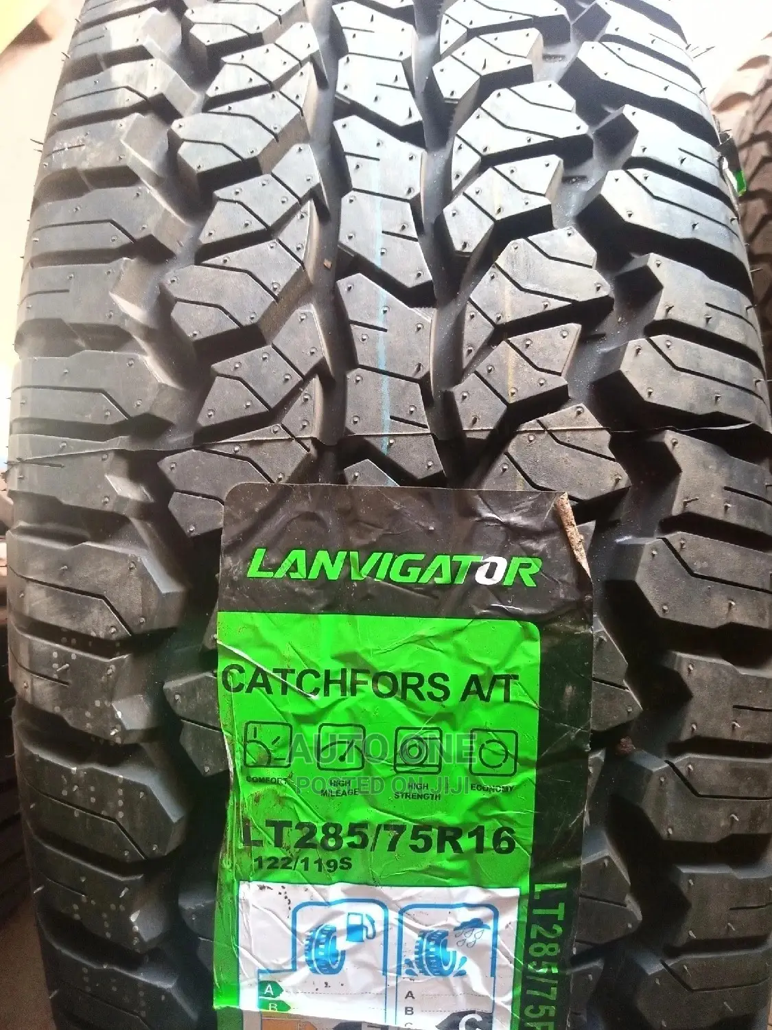 285/75/16 LANVIGATOR Tyres.