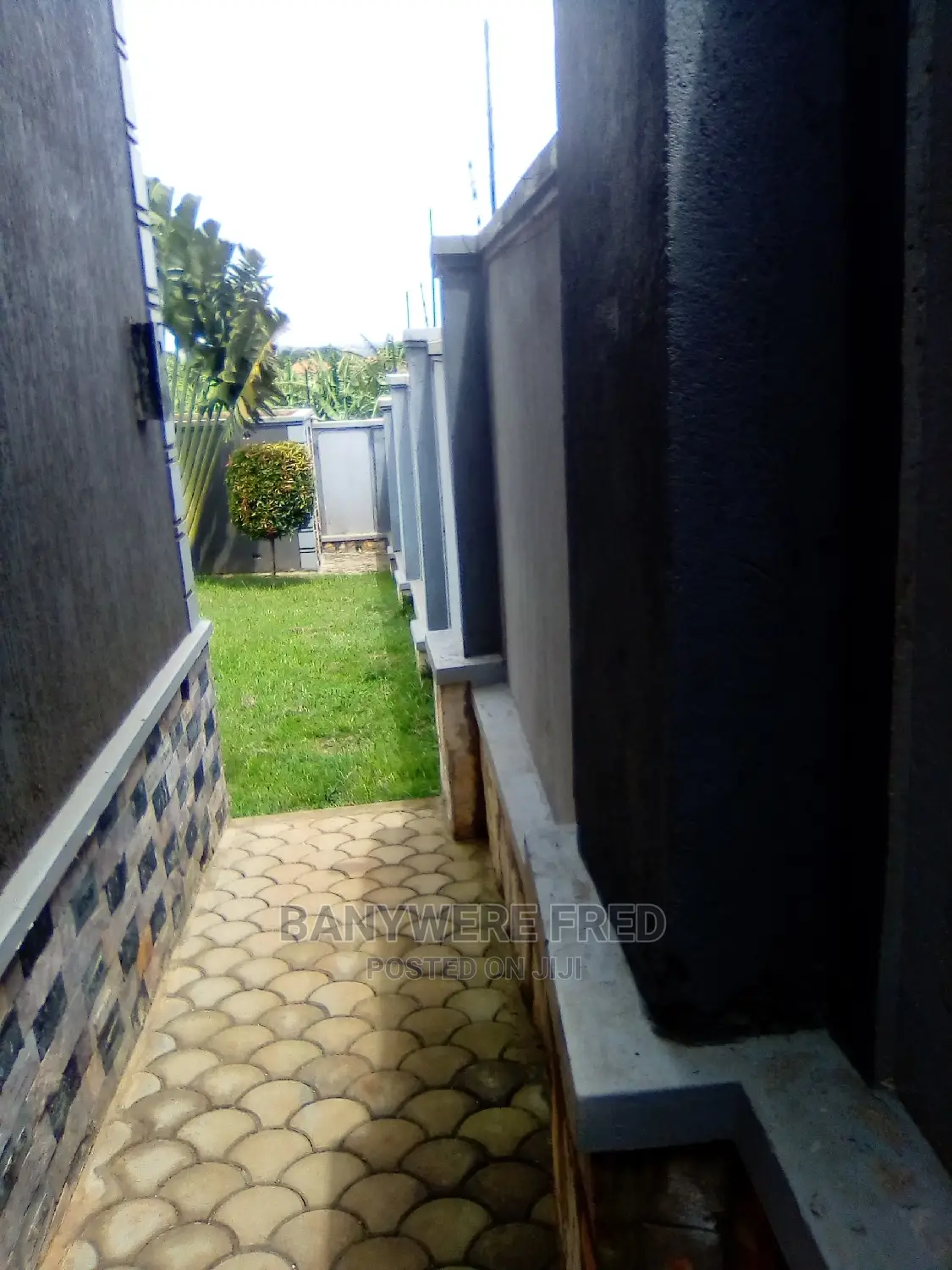 Furnished 4bdrm Bungalow in Goma for sale