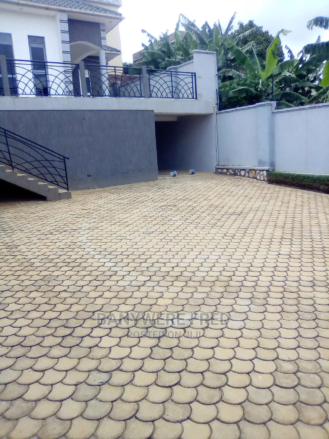 Furnished 4bdrm Bungalow in Goma for sale