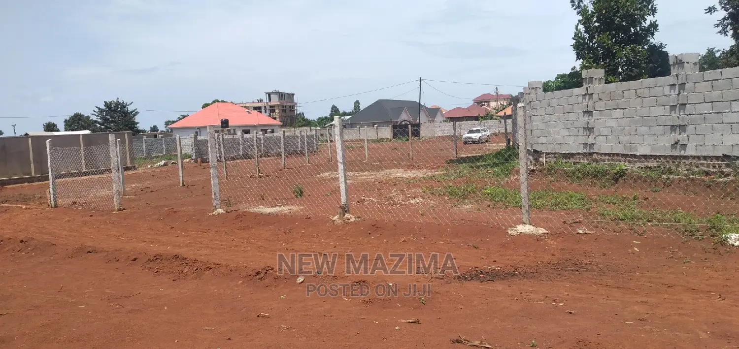 Very Classic Fenced Plot on Quicksale Just After Munyonyo