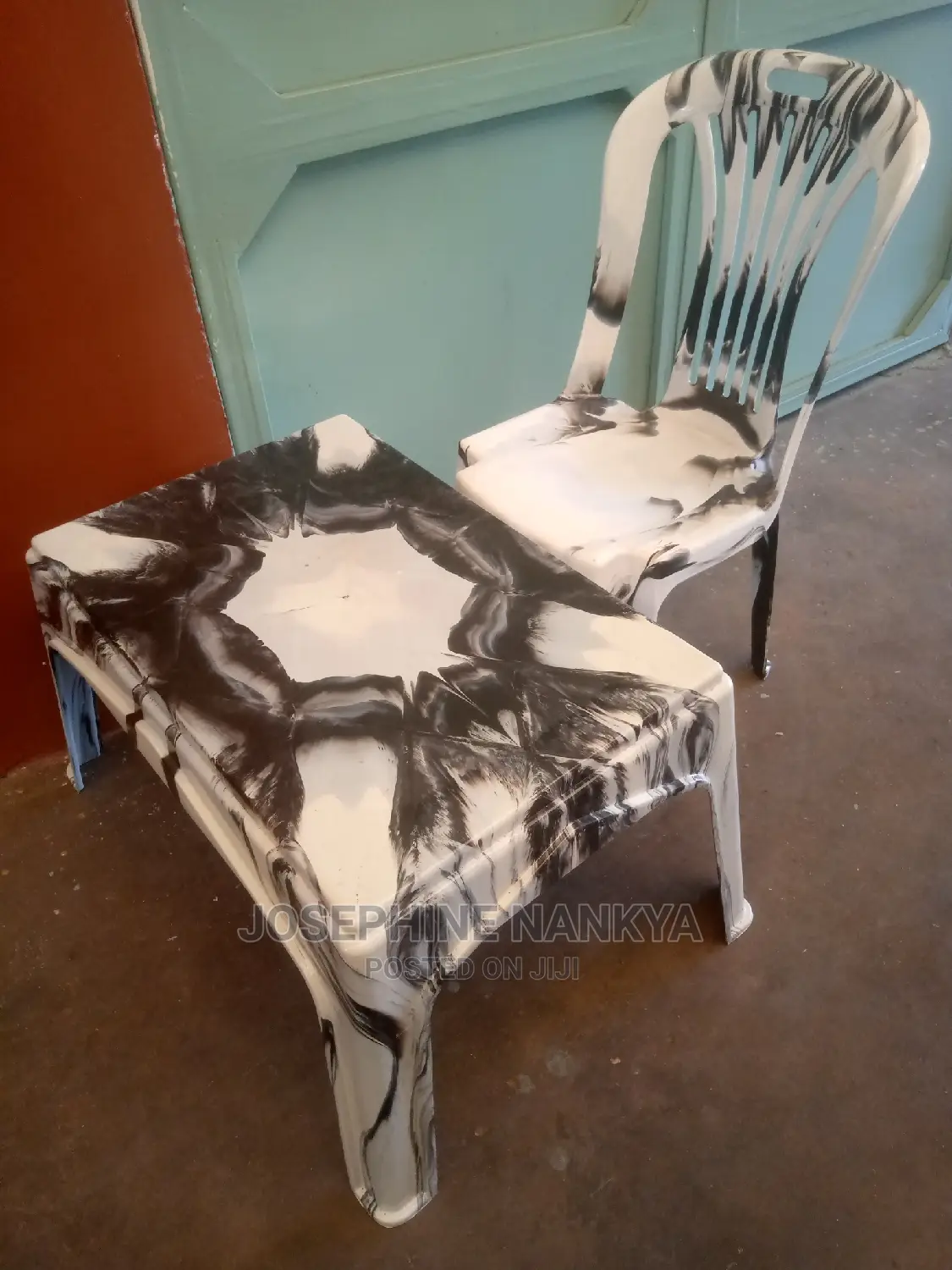 Nile Table Plus Chair