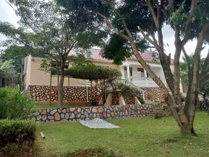 3bdrm Bungalow in Fs Properties Ltd, Central Division for rent