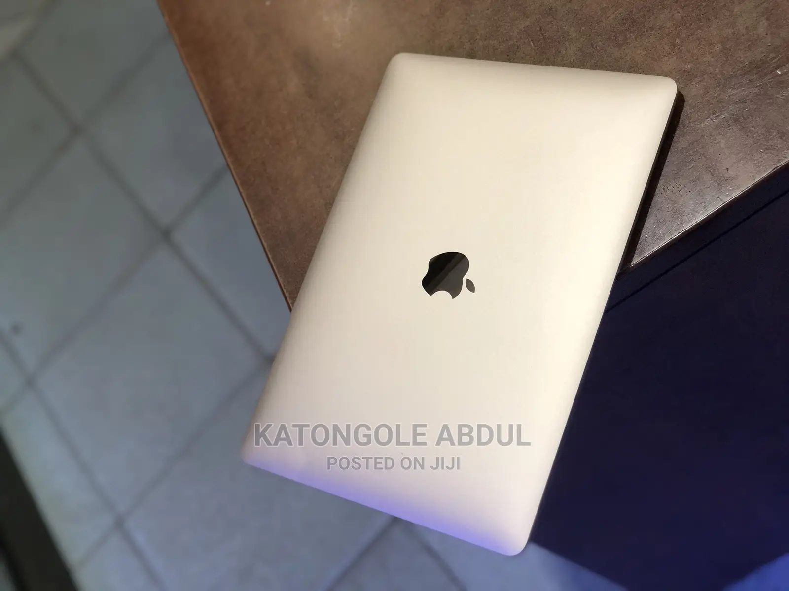 New Laptop Apple MacBook Air 2020 M1 8GB Apple M1 SSD 512GB