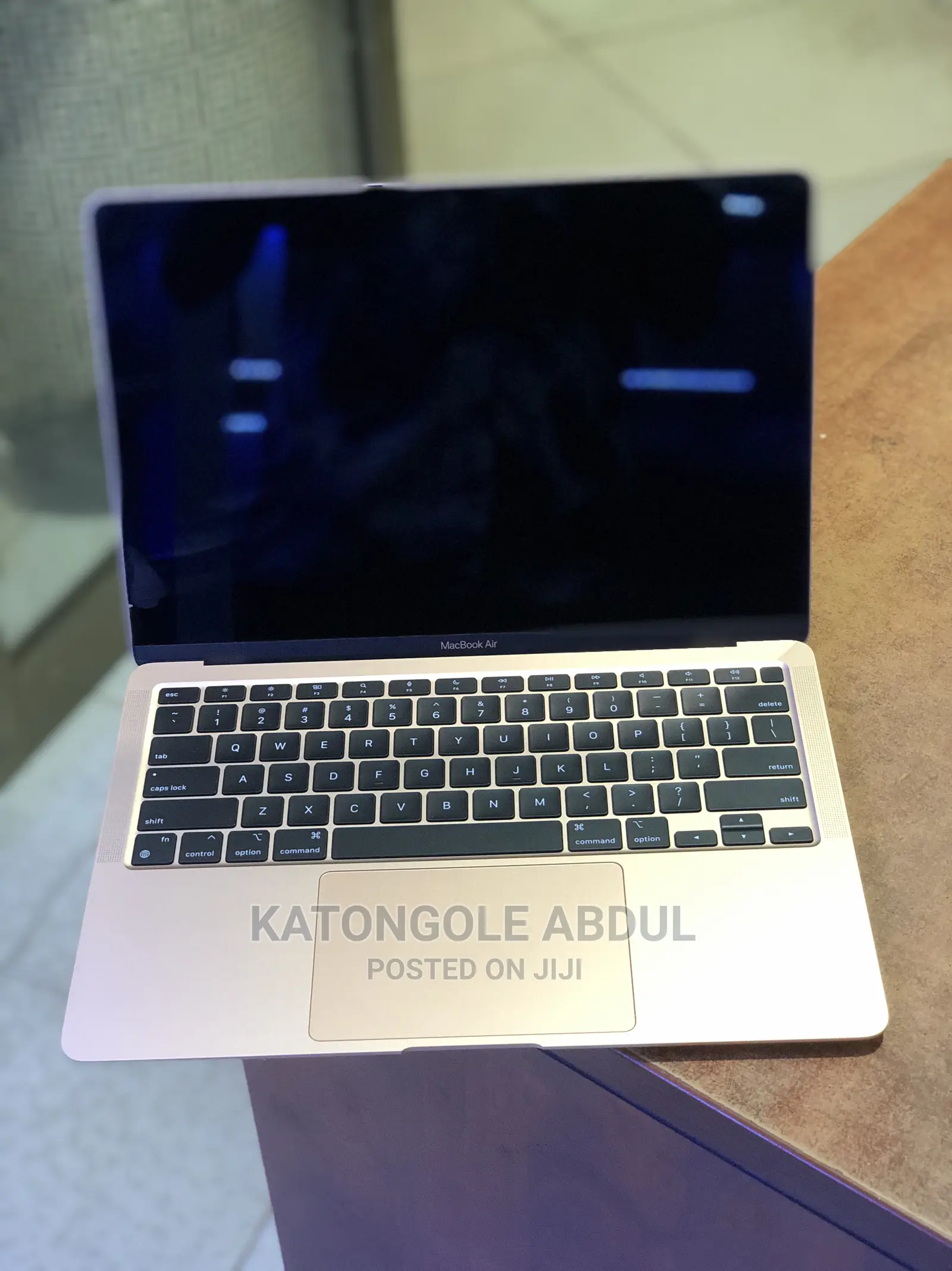 New Laptop Apple MacBook Air 2020 M1 8GB Apple M1 SSD 512GB