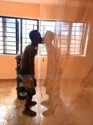 Italian Stucco Application.