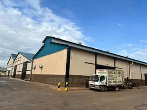 Warehouse for Rent in Industrial Area