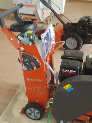 Husqvarnar Stump Grinder/ Floor Saw