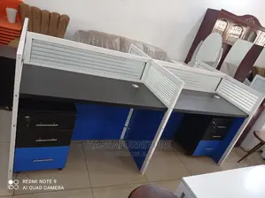 Working Station 4seaters Black and Blue Colour