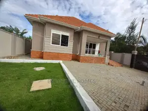 Furnished 4bdrm House in Kira Kito for Sale