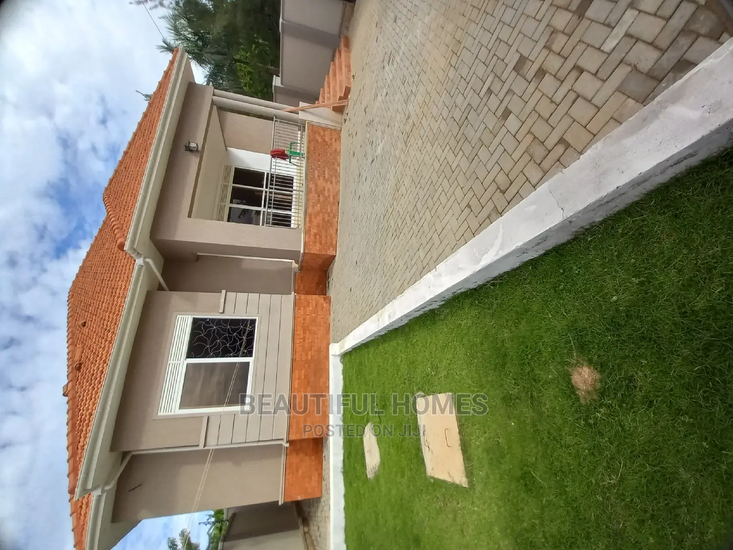 Furnished 4bdrm House in Kira Kito for Sale