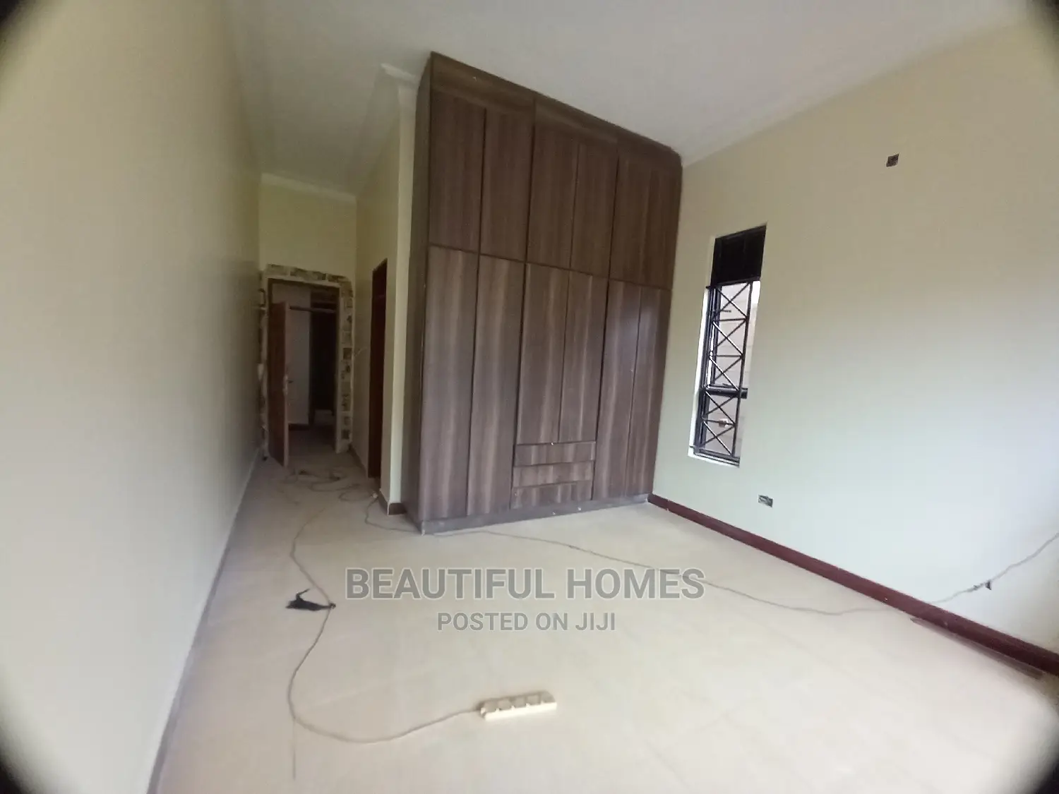 Furnished 4bdrm Bungalow in Kira High End for Sale