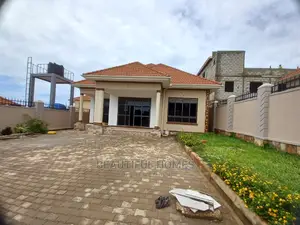 Furnished 4bdrm House in Kira Organised for Sale