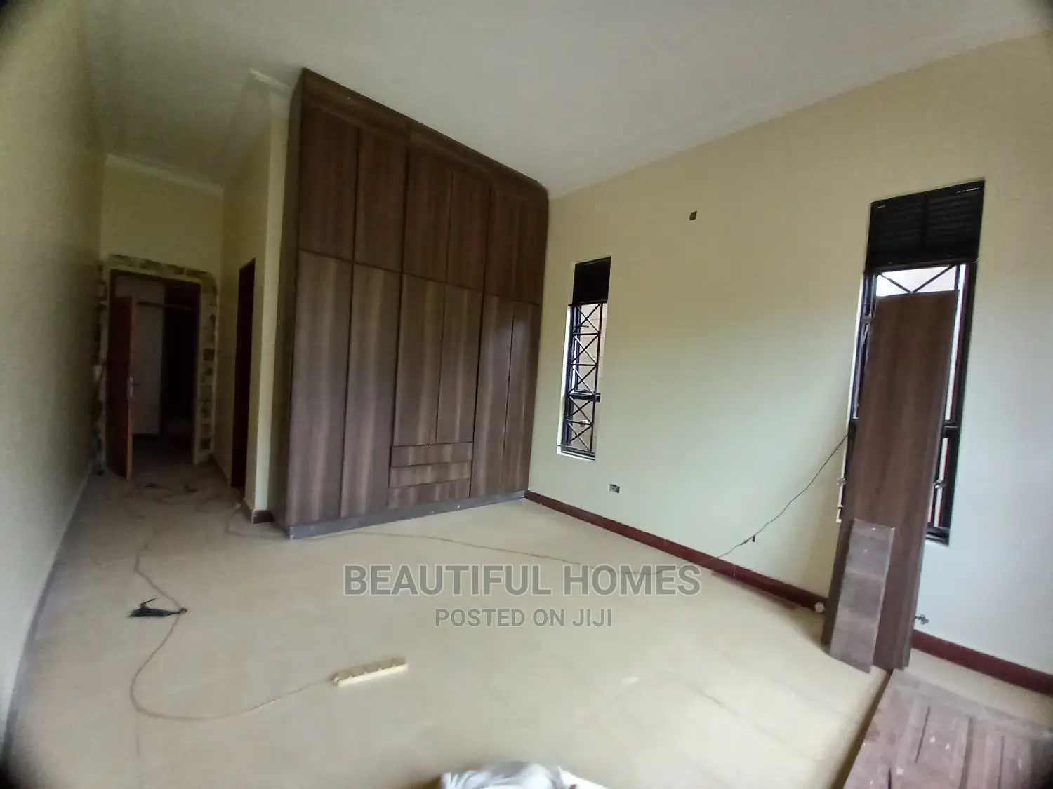 Furnished 4bdrm House in Kira Organised for Sale