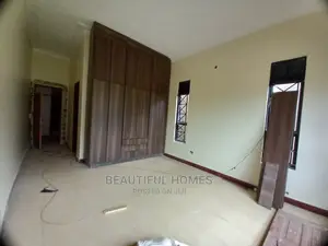 Furnished 4bdrm House in Kira Organised for Sale