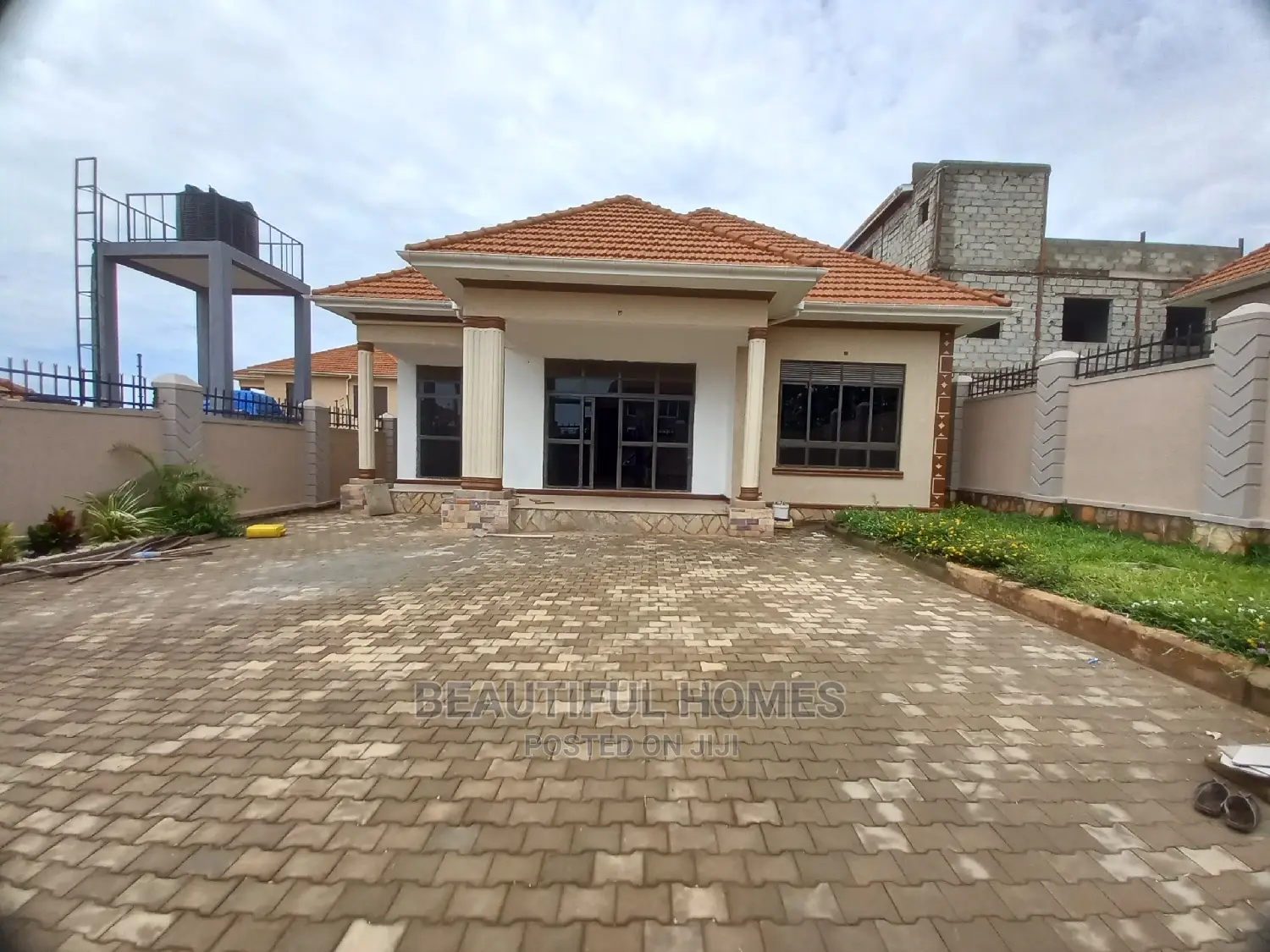 Furnished 4bdrm House in Kira Rich for Sale