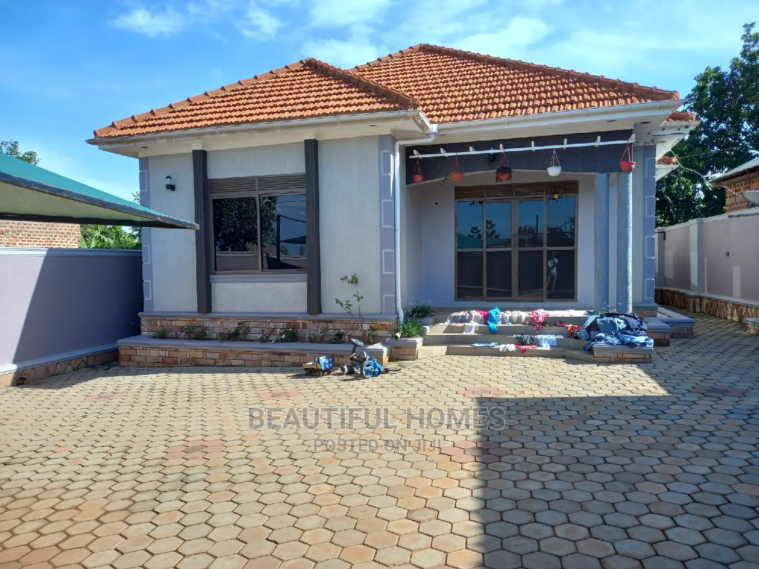 Furnished 4bdrm Bungalow in Nakwero, Kira for Sale