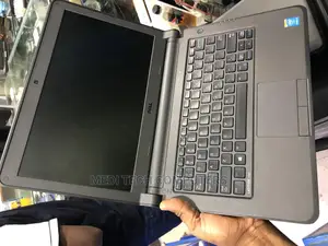 Laptop Dell Latitude 13 3340 4GB Intel Core I3 HDD 500GB