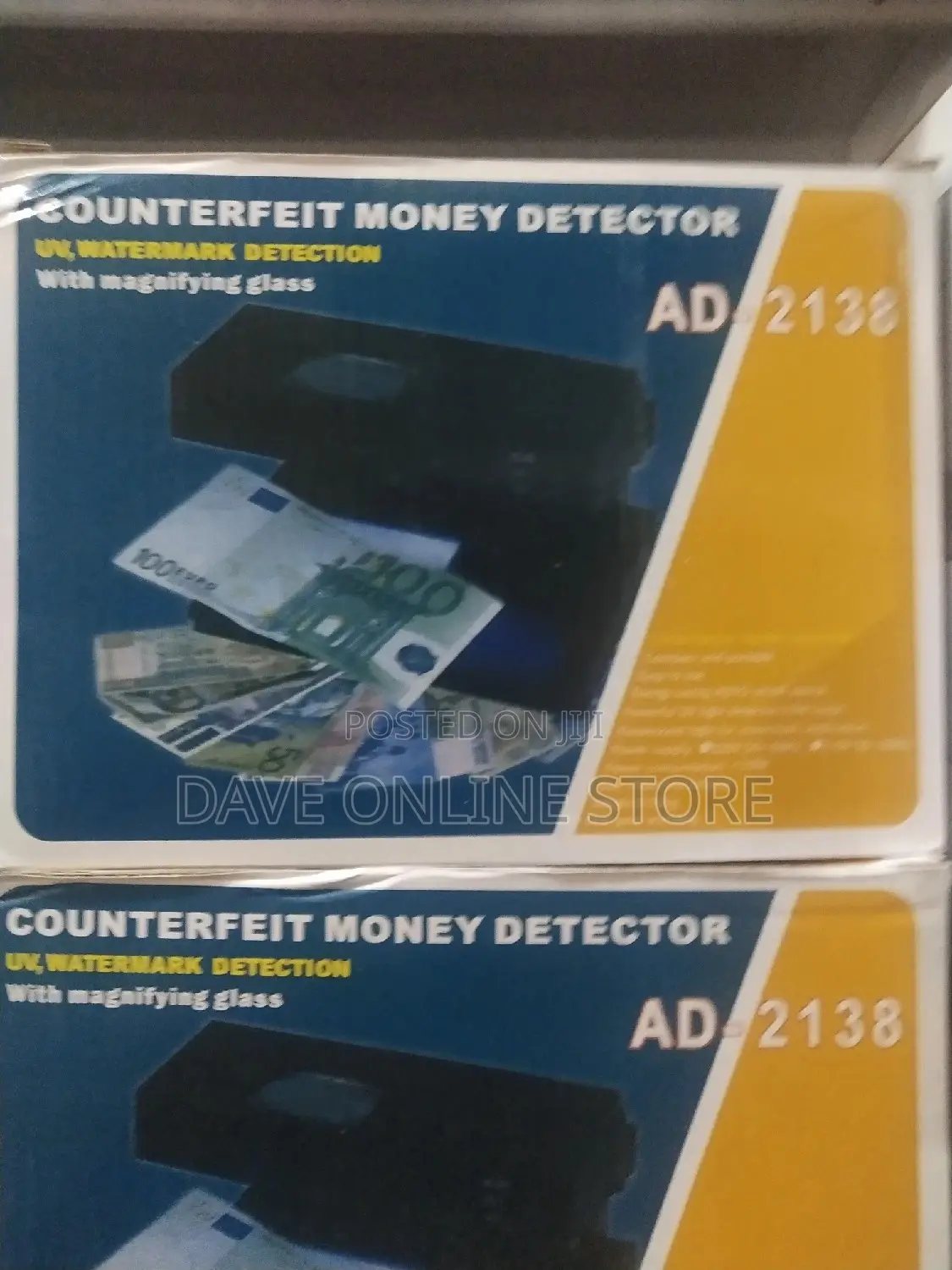 Counterfeit Money Detector With Magnifying Glass