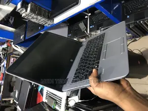 Laptop HP EliteBook 820 G3 4GB Intel Core I5 HDD 500GB