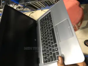 Laptop HP EliteBook 820 G3 4GB Intel Core I5 HDD 500GB