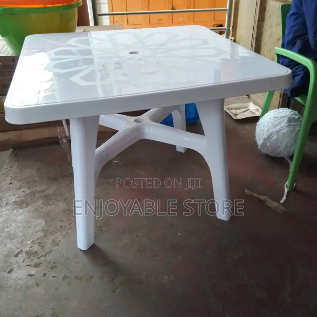 Plastic Strong Square Table