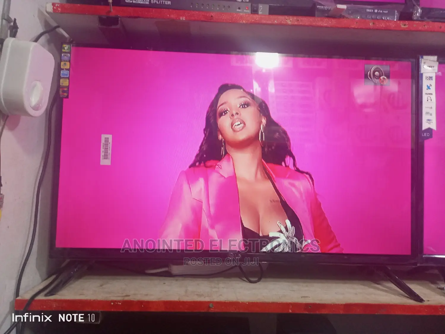 LG 32" Flameless Tv
