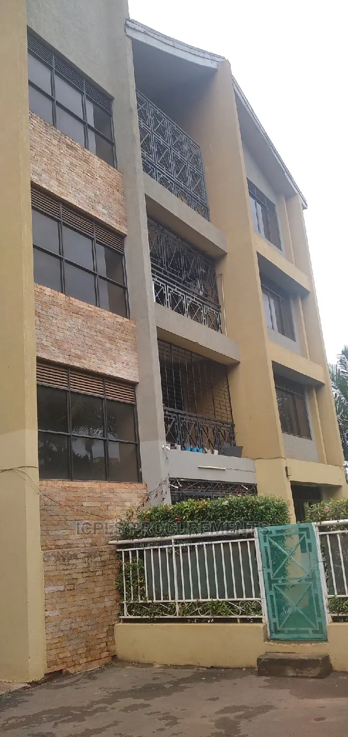 3bdrm Condo in Newton Apartments, Central Division for Sale