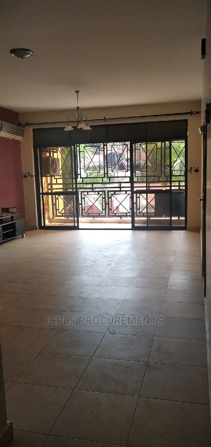 3bdrm Condo in Newton Apartments, Central Division for Sale