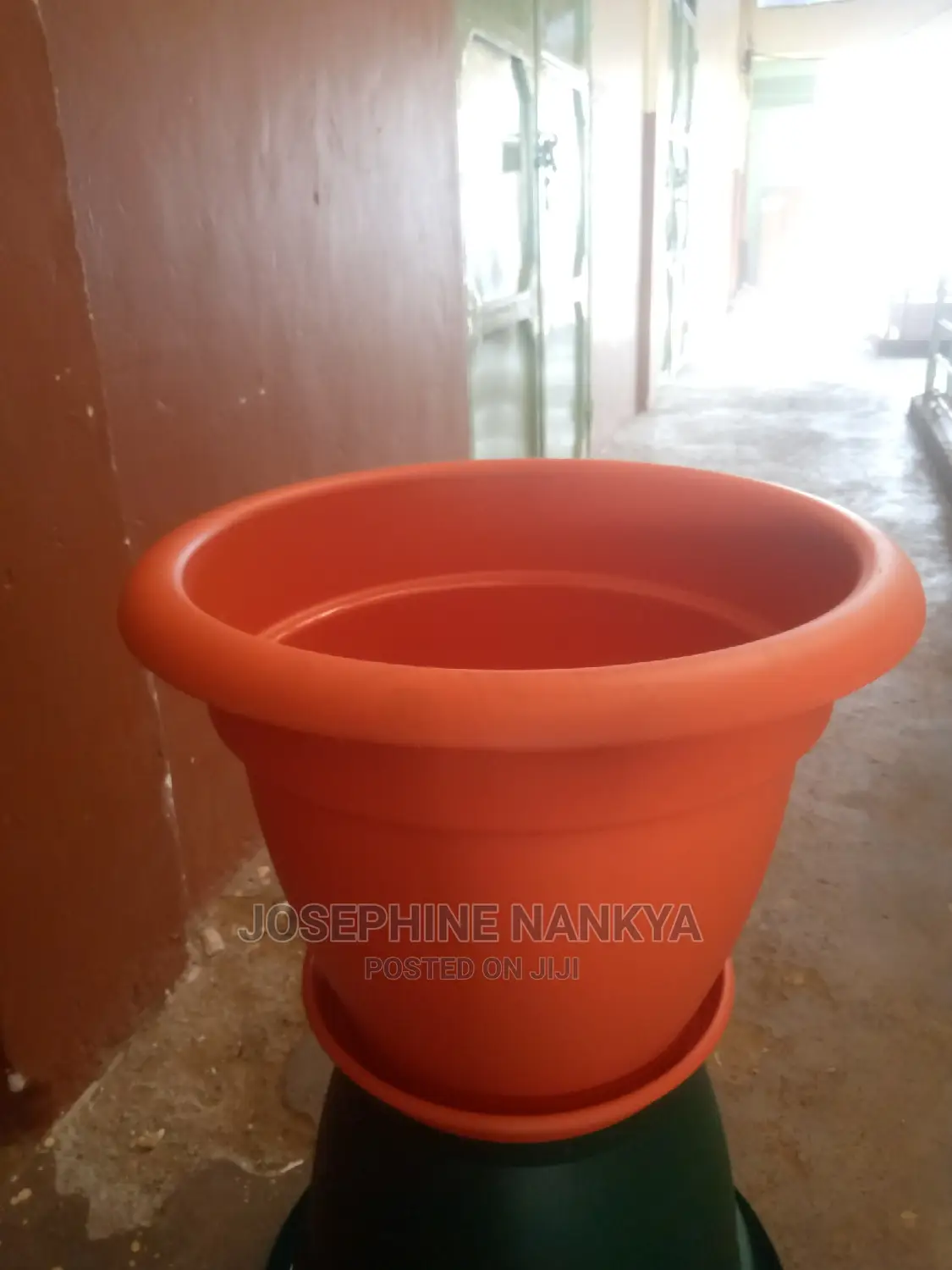 Cello Flowerpot Round