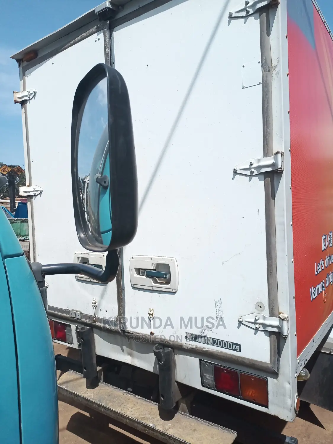 Mitsubishi Fuso Freezer 2010 White