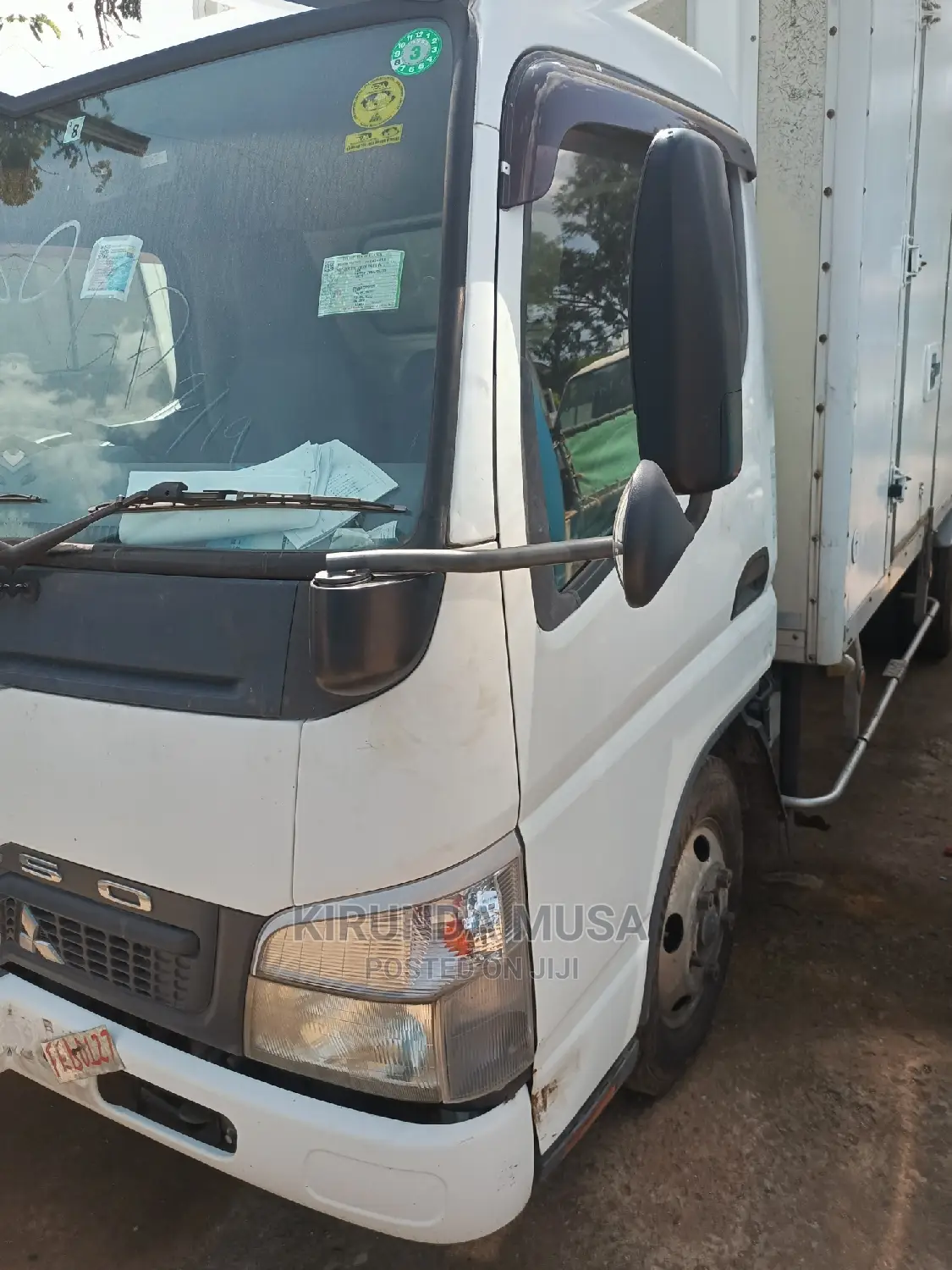 Mitsubishi Fuso Freezer 2010 White
